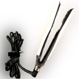 GHD platinum+ 1” smart styler flat iron.